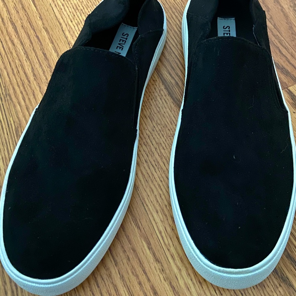 Steve Madden Fayna Slip on Sneakers